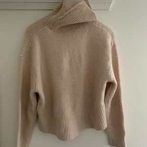 CREAM TURTLENECK FROM H&M